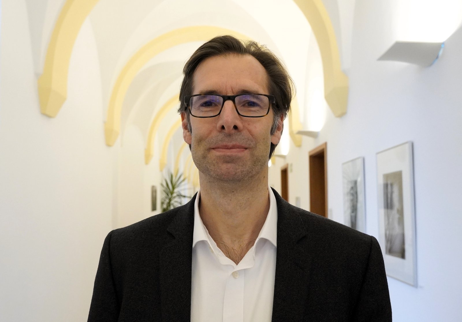 Prof. Dr. Jens Kuhn